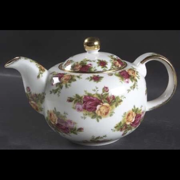 Royal Albert Old Country Roses Afternoon Tea - Picture 8 of 8